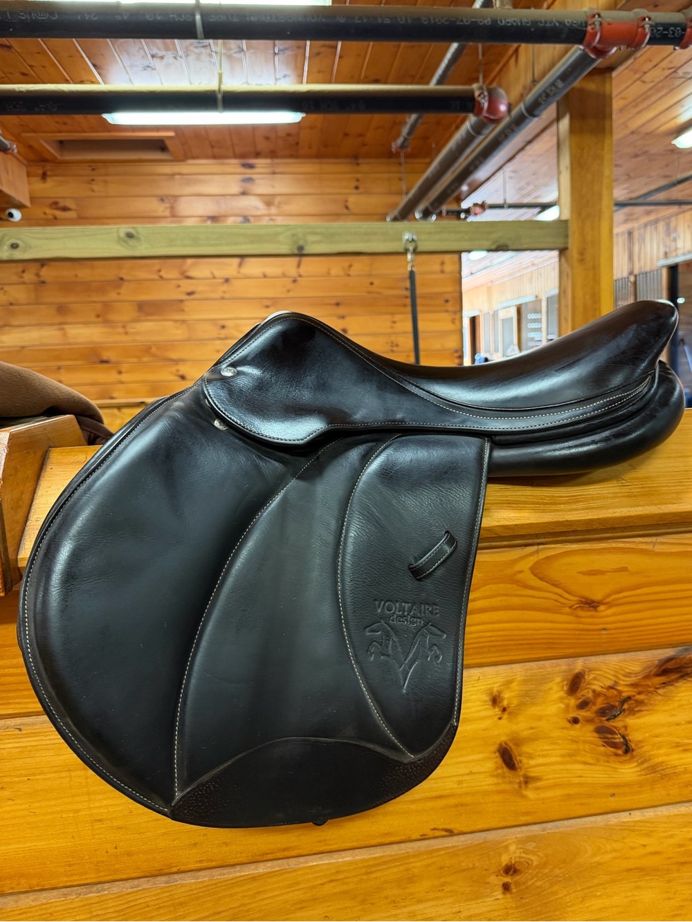 Voltaire Design Buffalo 2021 Palm Beach Pro Panel Saddle 17.5